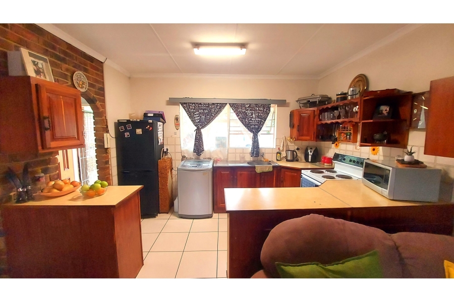 1 Bedroom Property for Sale in Meerhof North West